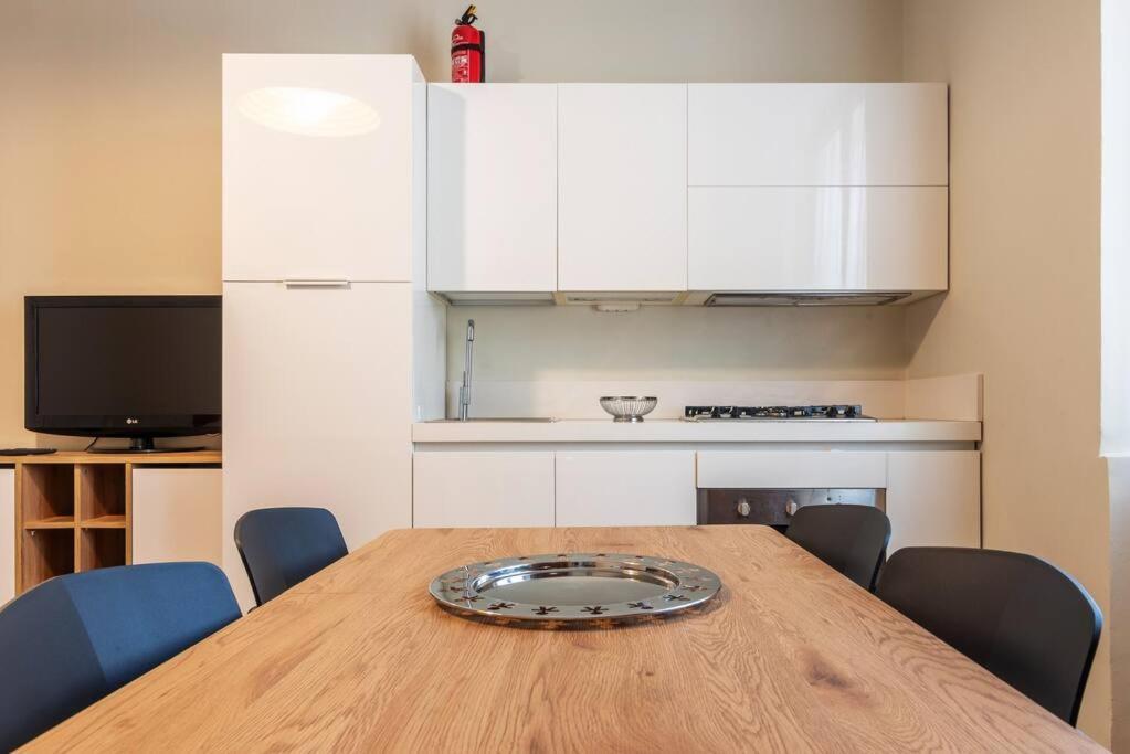Da Giuliana - Moderno Bilocale Apartment Milan Luaran gambar